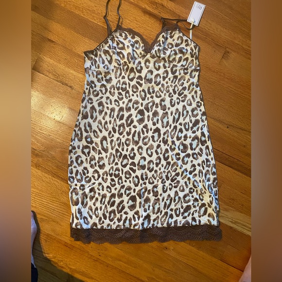 PJ LUXE CHEMISE - Picture 2 of 3